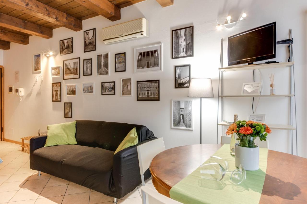Romagnabnb Studio Mazzini Apartman Forlì Kültér fotó